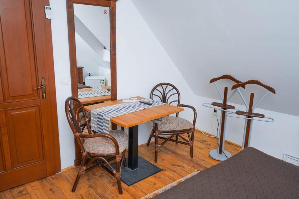Pensiunea Gasthaus Alte Post Sighişoara Pokoj fotografie